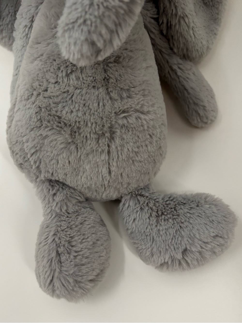 Jellycat Limited Edition Bashful Luxe Plush Gray Elephant Soft Toy - Picture 4 of 7